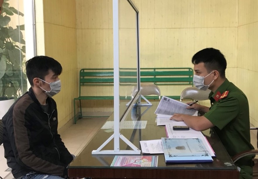 Công an phường Dư Hàng (Lê Chân): Vận động đối tượng truy nã có 3 tiền án ra đầu thú